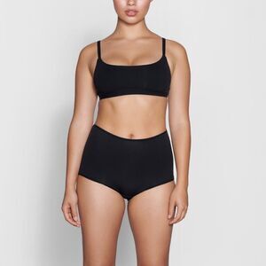 Skims FITS EVERYBODY BOY SHORT Onyx